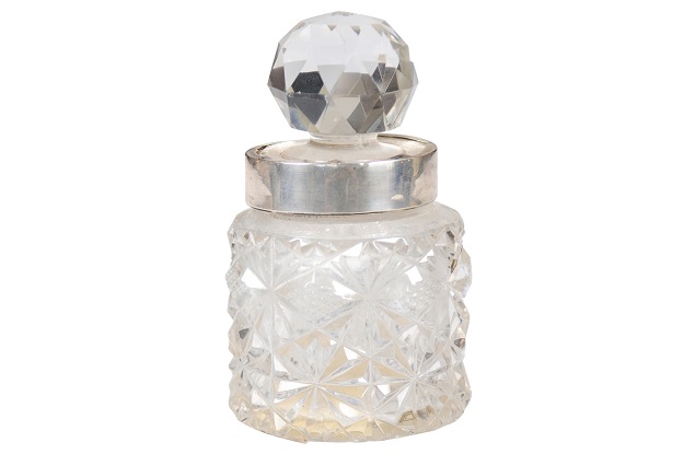 English 19th Century Crystal and Silver Jug with Diamond Motifs and Ball Stopper