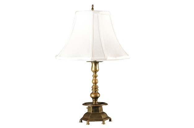 French Napoléon III Period 1870s Wired Brass Table Lamp with Hexagonal Base
