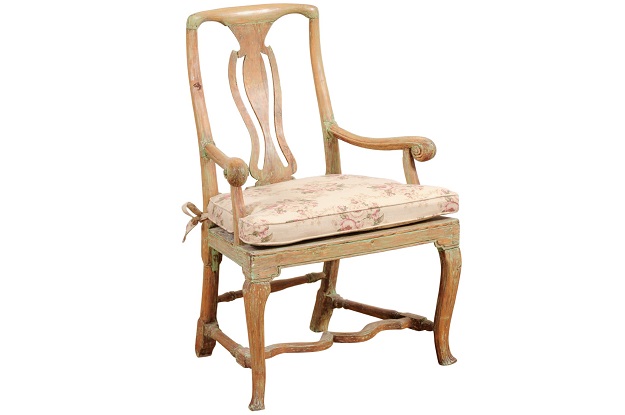 Swedish 1780s Rococo Armchair with Pierced Splat, Cabriole Legs and Stretcher