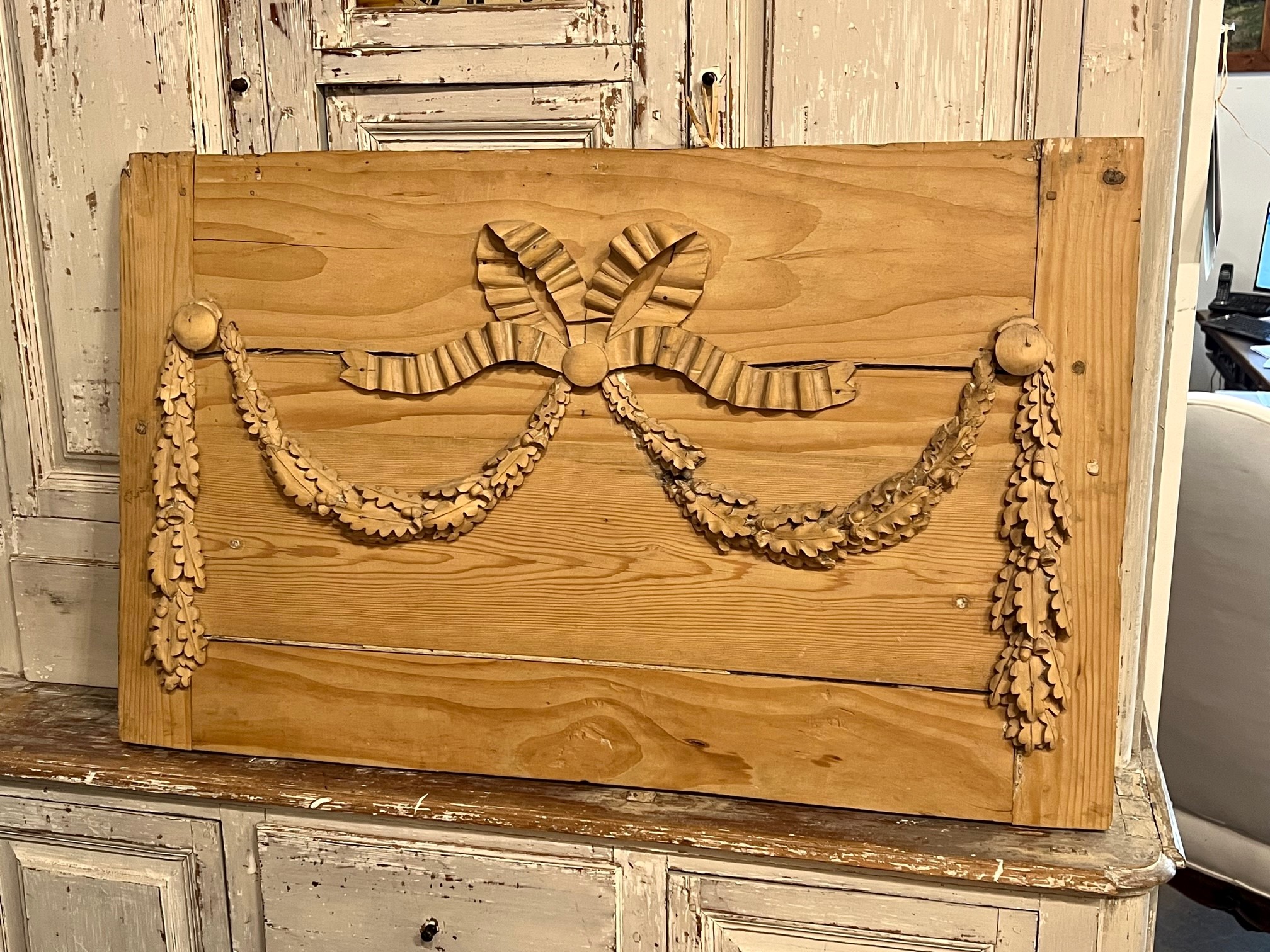 English Pine Panel With Bow Carving