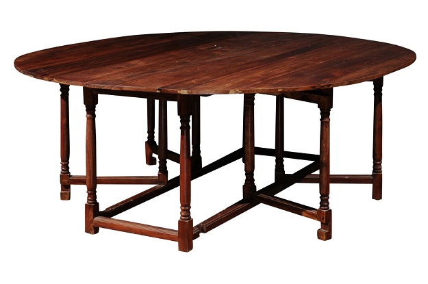 English Walnut Oval Top Drop-Leaf Gateleg Table with Turned Legs and Stretchers