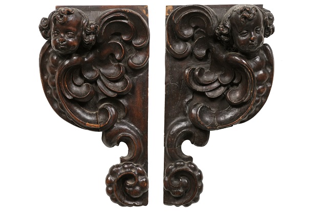 Pair of French Louis XIV Period 1690s Carved Cherub Appliques from Strasbourg
