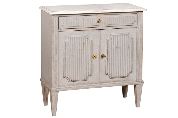 Swedish Gustavian Style 19th Century Painted Wood Sideboard with Reeded Motifs