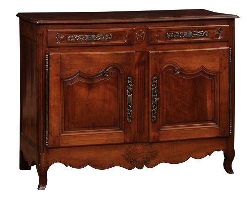 French Louis XV Style 1850s Walnut Buffet with Carved Décor, Drawers and Doors