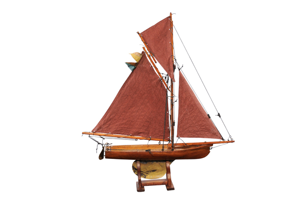 English 1920s George V Period Gaff Cutter Pond Yacht with Red Sails